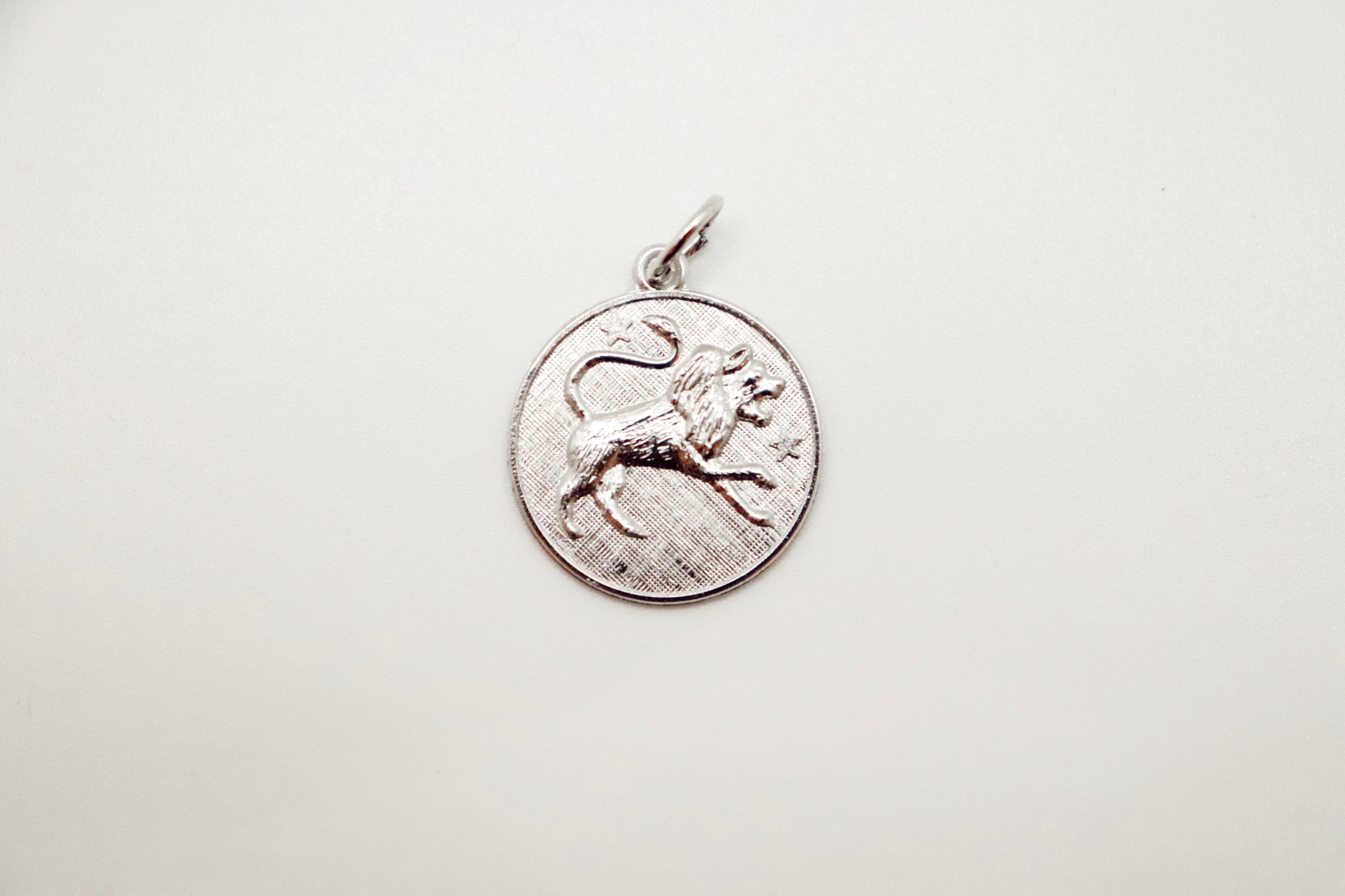 Leo Zodiac Medallion Charm I