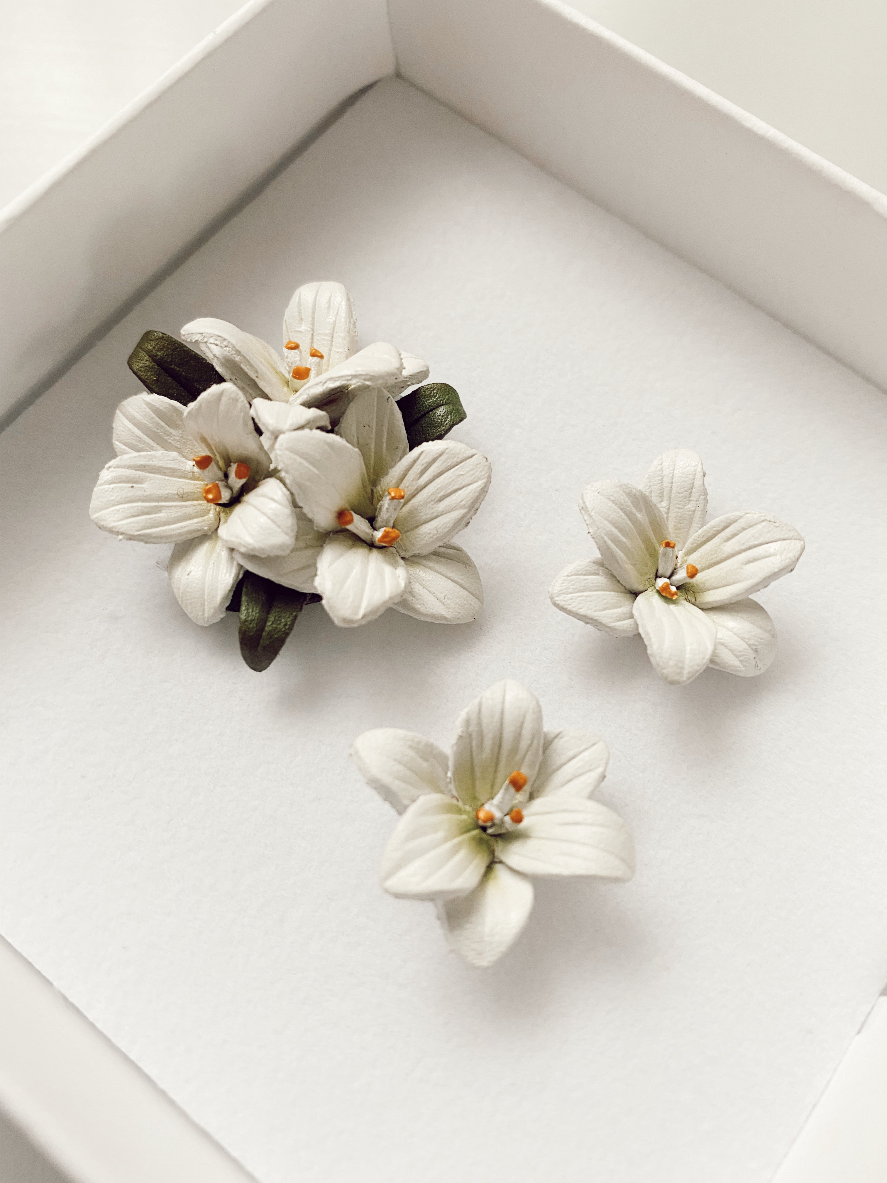 White Lily (Flower) Tooled Leather Brooch Set